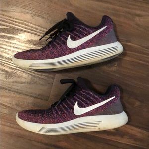 Nike W’s LunarEpic Low Flyknit 2 Running Shoes